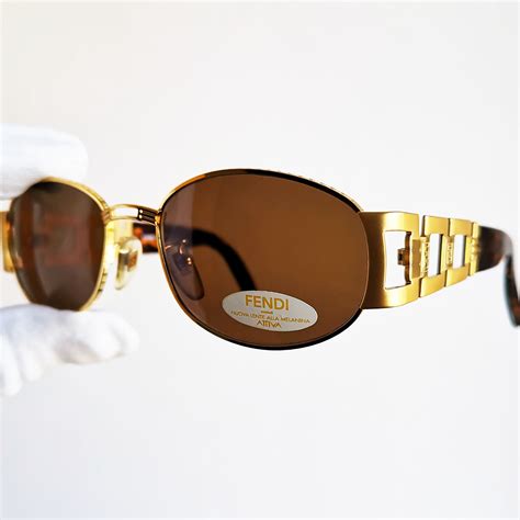 occhiali da sole fendi vintage oro|Acquista Online Occhiali Da Sole Vintage e Montature Da Vista .